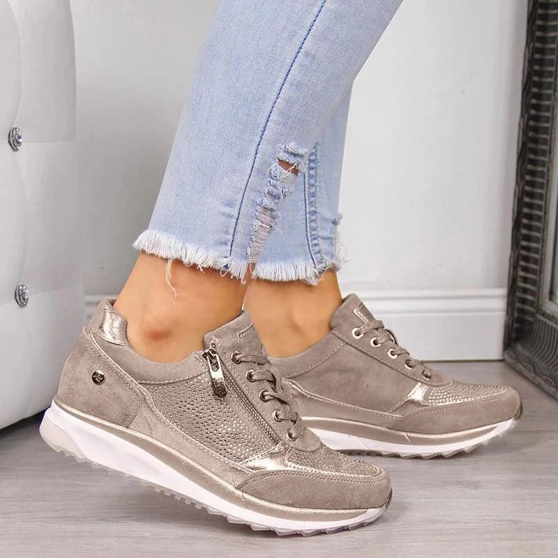Helena Ease | Orthopaedic Trainer